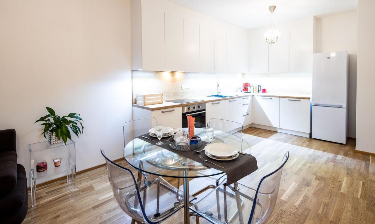 Silvie Apartments - Zlate Terasy Olomouc Bagian luar foto