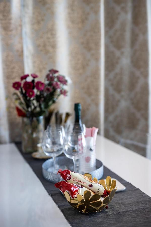 Silvie Apartments - Zlate Terasy Olomouc Bagian luar foto