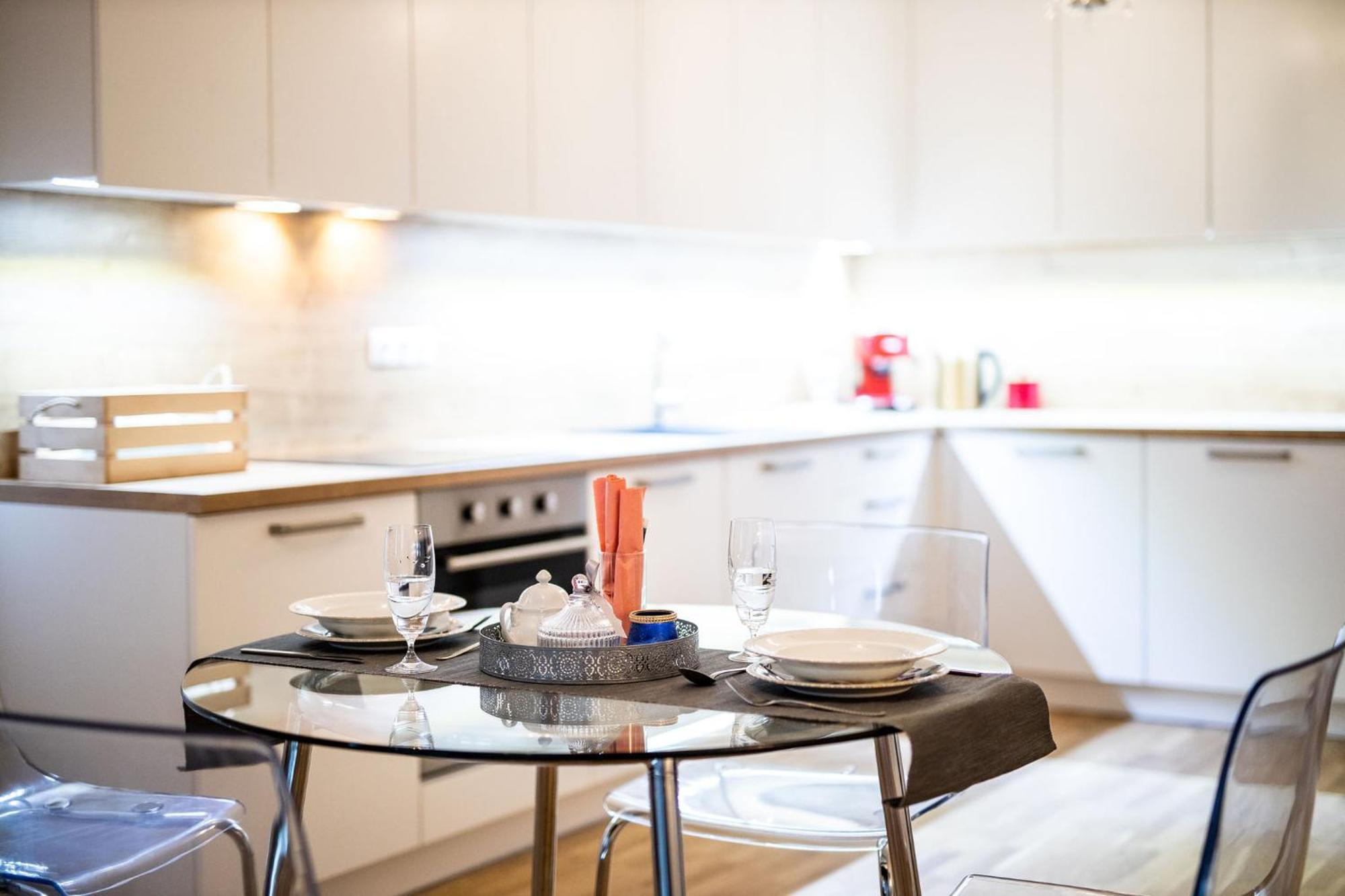 Silvie Apartments - Zlate Terasy Olomouc Bagian luar foto