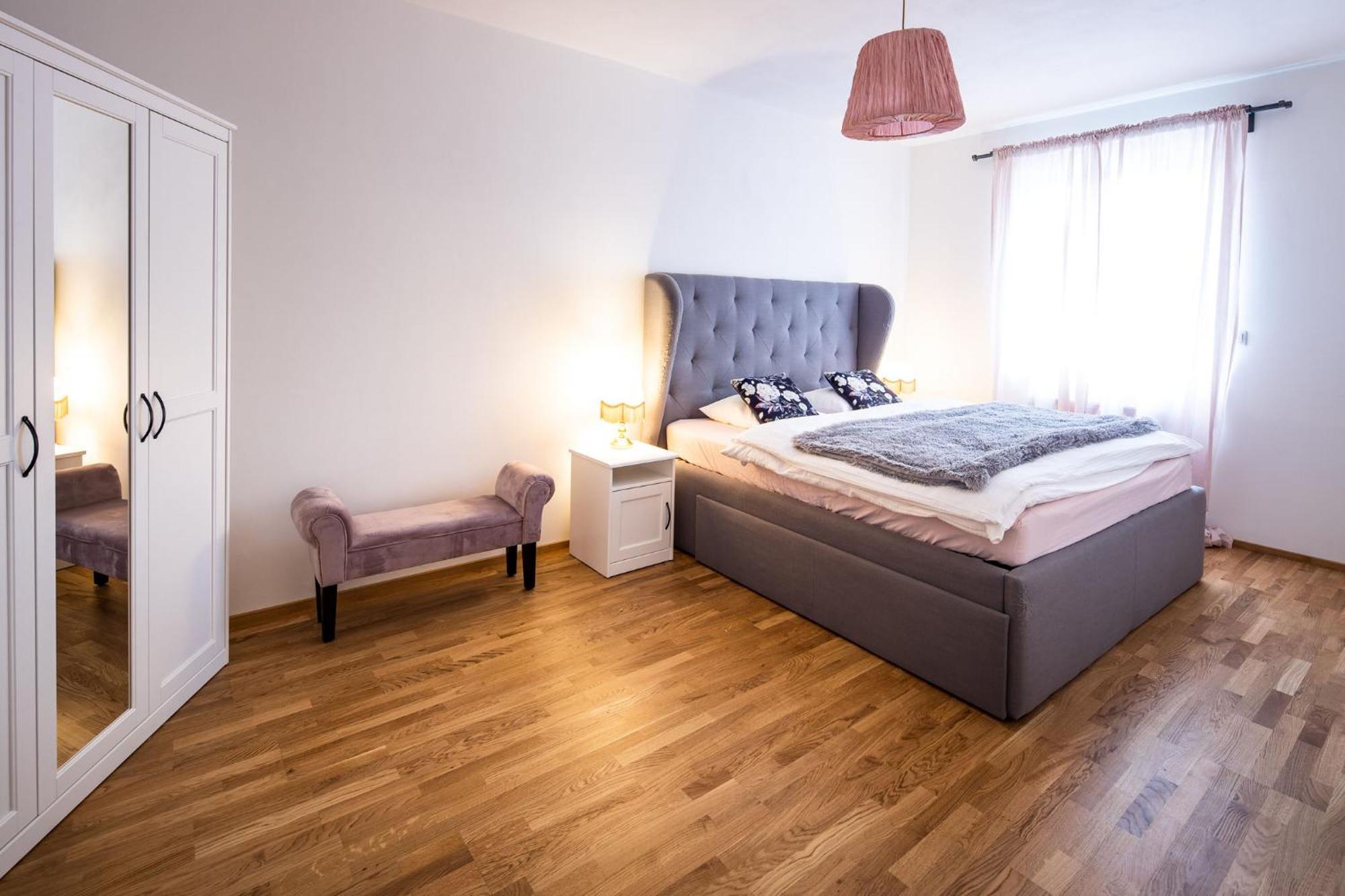 Silvie Apartments - Zlate Terasy Olomouc Bagian luar foto